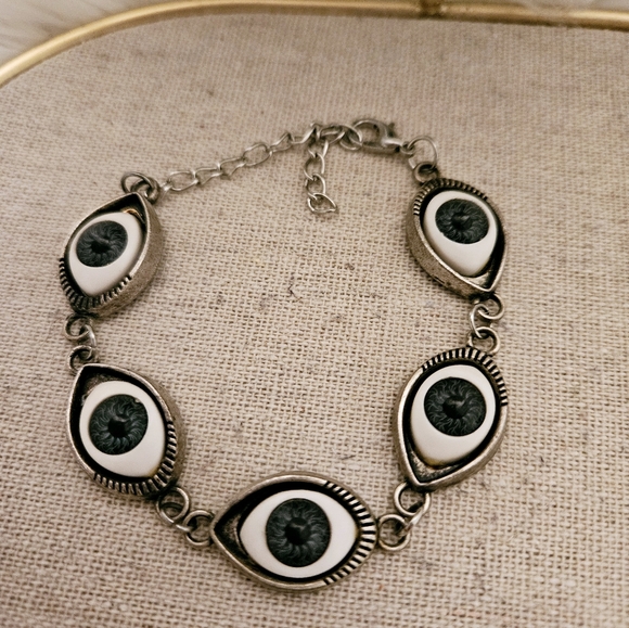 Eye Bracelet 👁 Unique 👁 - Picture 6 of 6